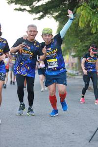 BIB: 2019, 10556
                            <button type="button" onclick="openModal(3577402)" class="btn btn-primary btn-sm float-right btn-popup" data-toggle="modal" data-target=".modal-high-quality">
                        <i class="fas fa-shopping-cart"></i> Add to Cart
                    </button>
                                            <button type="button" onclick="isThisMe(3577402, true)" class="btn btn-success btn-sm float-right btn-popup btn-isme hidden" data-toggle="tooltip" data-placement="bottom" title="นี่คือรูปของคุณใช่ไหม คลิกที่นี่เพื่อเอาเข้าอัลบั้ม">
                        <i class="fas fa-plus"></i> Add to album
                    </button>
                    <button type="button" onclick="isThisMe(3577402, false)" class="btn btn-warning btn-sm float-right btn-popup btn-isnotme hidden">
                        <i class="fas fa-ban"></i> Remove from album
                    </button>