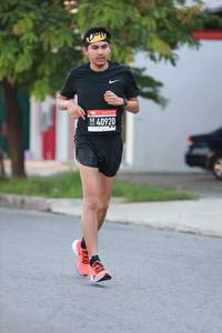 BIB: 40920
                            <button type="button" onclick="openModal(3582538)" class="btn btn-primary btn-sm float-right btn-popup" data-toggle="modal" data-target=".modal-high-quality">
                        <i class="fas fa-shopping-cart"></i> Add to Cart
                    </button>
                                            <button type="button" onclick="isThisMe(3582538, true)" class="btn btn-success btn-sm float-right btn-popup btn-isme hidden" data-toggle="tooltip" data-placement="bottom" title="นี่คือรูปของคุณใช่ไหม คลิกที่นี่เพื่อเอาเข้าอัลบั้ม">
                        <i class="fas fa-plus"></i> Add to album
                    </button>
                    <button type="button" onclick="isThisMe(3582538, false)" class="btn btn-warning btn-sm float-right btn-popup btn-isnotme hidden">
                        <i class="fas fa-ban"></i> Remove from album
                    </button>