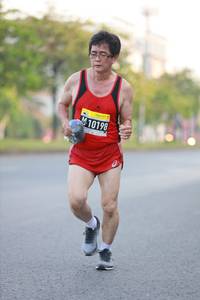 BIB: 10198
                            <button type="button" onclick="openModal(3573441)" class="btn btn-primary btn-sm float-right btn-popup" data-toggle="modal" data-target=".modal-high-quality">
                        <i class="fas fa-shopping-cart"></i> Add to Cart
                    </button>
                                            <button type="button" onclick="isThisMe(3573441, true)" class="btn btn-success btn-sm float-right btn-popup btn-isme hidden" data-toggle="tooltip" data-placement="bottom" title="นี่คือรูปของคุณใช่ไหม คลิกที่นี่เพื่อเอาเข้าอัลบั้ม">
                        <i class="fas fa-plus"></i> Add to album
                    </button>
                    <button type="button" onclick="isThisMe(3573441, false)" class="btn btn-warning btn-sm float-right btn-popup btn-isnotme hidden">
                        <i class="fas fa-ban"></i> Remove from album
                    </button>