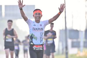 BIB: 019
                            <button type="button" onclick="openModal(3780401)" class="btn btn-primary btn-sm float-right btn-popup" data-toggle="modal" data-target=".modal-high-quality">
                        <i class="fas fa-shopping-cart"></i> Add to Cart
                    </button>
                                            <button type="button" onclick="isThisMe(3780401, true)" class="btn btn-success btn-sm float-right btn-popup btn-isme hidden" data-toggle="tooltip" data-placement="bottom" title="นี่คือรูปของคุณใช่ไหม คลิกที่นี่เพื่อเอาเข้าอัลบั้ม">
                        <i class="fas fa-plus"></i> Add to album
                    </button>
                    <button type="button" onclick="isThisMe(3780401, false)" class="btn btn-warning btn-sm float-right btn-popup btn-isnotme hidden">
                        <i class="fas fa-ban"></i> Remove from album
                    </button>