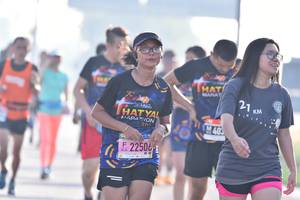 BIB: 
                            <button type="button" onclick="openModal(3752838)" class="btn btn-primary btn-sm float-right btn-popup" data-toggle="modal" data-target=".modal-high-quality">
                        <i class="fas fa-shopping-cart"></i> Add to Cart
                    </button>
                                            <button type="button" onclick="isThisMe(3752838, true)" class="btn btn-success btn-sm float-right btn-popup btn-isme hidden" data-toggle="tooltip" data-placement="bottom" title="นี่คือรูปของคุณใช่ไหม คลิกที่นี่เพื่อเอาเข้าอัลบั้ม">
                        <i class="fas fa-plus"></i> Add to album
                    </button>
                    <button type="button" onclick="isThisMe(3752838, false)" class="btn btn-warning btn-sm float-right btn-popup btn-isnotme hidden">
                        <i class="fas fa-ban"></i> Remove from album
                    </button>