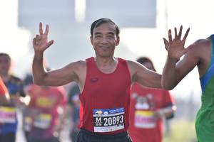 BIB: 208
                            <button type="button" onclick="openModal(3744871)" class="btn btn-primary btn-sm float-right btn-popup" data-toggle="modal" data-target=".modal-high-quality">
                        <i class="fas fa-shopping-cart"></i> Add to Cart
                    </button>
                                            <button type="button" onclick="isThisMe(3744871, true)" class="btn btn-success btn-sm float-right btn-popup btn-isme hidden" data-toggle="tooltip" data-placement="bottom" title="นี่คือรูปของคุณใช่ไหม คลิกที่นี่เพื่อเอาเข้าอัลบั้ม">
                        <i class="fas fa-plus"></i> Add to album
                    </button>
                    <button type="button" onclick="isThisMe(3744871, false)" class="btn btn-warning btn-sm float-right btn-popup btn-isnotme hidden">
                        <i class="fas fa-ban"></i> Remove from album
                    </button>