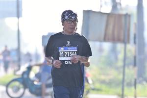 BIB: 215
                            <button type="button" onclick="openModal(3754400)" class="btn btn-primary btn-sm float-right btn-popup" data-toggle="modal" data-target=".modal-high-quality">
                        <i class="fas fa-shopping-cart"></i> Add to Cart
                    </button>
                                            <button type="button" onclick="isThisMe(3754400, true)" class="btn btn-success btn-sm float-right btn-popup btn-isme hidden" data-toggle="tooltip" data-placement="bottom" title="นี่คือรูปของคุณใช่ไหม คลิกที่นี่เพื่อเอาเข้าอัลบั้ม">
                        <i class="fas fa-plus"></i> Add to album
                    </button>
                    <button type="button" onclick="isThisMe(3754400, false)" class="btn btn-warning btn-sm float-right btn-popup btn-isnotme hidden">
                        <i class="fas fa-ban"></i> Remove from album
                    </button>