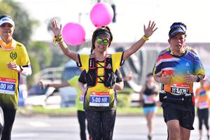 BIB: 500
                            <button type="button" onclick="openModal(3674209)" class="btn btn-primary btn-sm float-right btn-popup" data-toggle="modal" data-target=".modal-high-quality">
                        <i class="fas fa-shopping-cart"></i> Add to Cart
                    </button>
                                            <button type="button" onclick="isThisMe(3674209, true)" class="btn btn-success btn-sm float-right btn-popup btn-isme hidden" data-toggle="tooltip" data-placement="bottom" title="นี่คือรูปของคุณใช่ไหม คลิกที่นี่เพื่อเอาเข้าอัลบั้ม">
                        <i class="fas fa-plus"></i> Add to album
                    </button>
                    <button type="button" onclick="isThisMe(3674209, false)" class="btn btn-warning btn-sm float-right btn-popup btn-isnotme hidden">
                        <i class="fas fa-ban"></i> Remove from album
                    </button>