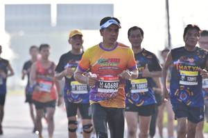 BIB: 1209, 40688
                            <button type="button" onclick="openModal(3763598)" class="btn btn-primary btn-sm float-right btn-popup" data-toggle="modal" data-target=".modal-high-quality">
                        <i class="fas fa-shopping-cart"></i> Add to Cart
                    </button>
                                            <button type="button" onclick="isThisMe(3763598, true)" class="btn btn-success btn-sm float-right btn-popup btn-isme hidden" data-toggle="tooltip" data-placement="bottom" title="นี่คือรูปของคุณใช่ไหม คลิกที่นี่เพื่อเอาเข้าอัลบั้ม">
                        <i class="fas fa-plus"></i> Add to album
                    </button>
                    <button type="button" onclick="isThisMe(3763598, false)" class="btn btn-warning btn-sm float-right btn-popup btn-isnotme hidden">
                        <i class="fas fa-ban"></i> Remove from album
                    </button>