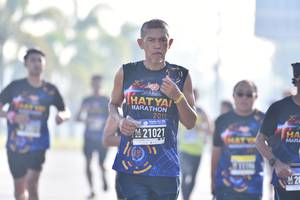 BIB: 2019, 21021
                            <button type="button" onclick="openModal(3754315)" class="btn btn-primary btn-sm float-right btn-popup" data-toggle="modal" data-target=".modal-high-quality">
                        <i class="fas fa-shopping-cart"></i> Add to Cart
                    </button>
                                            <button type="button" onclick="isThisMe(3754315, true)" class="btn btn-success btn-sm float-right btn-popup btn-isme hidden" data-toggle="tooltip" data-placement="bottom" title="นี่คือรูปของคุณใช่ไหม คลิกที่นี่เพื่อเอาเข้าอัลบั้ม">
                        <i class="fas fa-plus"></i> Add to album
                    </button>
                    <button type="button" onclick="isThisMe(3754315, false)" class="btn btn-warning btn-sm float-right btn-popup btn-isnotme hidden">
                        <i class="fas fa-ban"></i> Remove from album
                    </button>