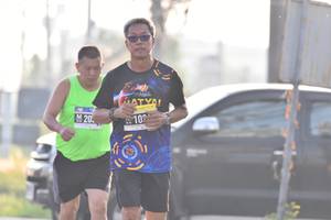 BIB: 102
                            <button type="button" onclick="openModal(3756573)" class="btn btn-primary btn-sm float-right btn-popup" data-toggle="modal" data-target=".modal-high-quality">
                        <i class="fas fa-shopping-cart"></i> Add to Cart
                    </button>
                                            <button type="button" onclick="isThisMe(3756573, true)" class="btn btn-success btn-sm float-right btn-popup btn-isme hidden" data-toggle="tooltip" data-placement="bottom" title="นี่คือรูปของคุณใช่ไหม คลิกที่นี่เพื่อเอาเข้าอัลบั้ม">
                        <i class="fas fa-plus"></i> Add to album
                    </button>
                    <button type="button" onclick="isThisMe(3756573, false)" class="btn btn-warning btn-sm float-right btn-popup btn-isnotme hidden">
                        <i class="fas fa-ban"></i> Remove from album
                    </button>