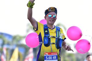 BIB: 500
                            <button type="button" onclick="openModal(3674434)" class="btn btn-primary btn-sm float-right btn-popup" data-toggle="modal" data-target=".modal-high-quality">
                        <i class="fas fa-shopping-cart"></i> Add to Cart
                    </button>
                                            <button type="button" onclick="isThisMe(3674434, true)" class="btn btn-success btn-sm float-right btn-popup btn-isme hidden" data-toggle="tooltip" data-placement="bottom" title="นี่คือรูปของคุณใช่ไหม คลิกที่นี่เพื่อเอาเข้าอัลบั้ม">
                        <i class="fas fa-plus"></i> Add to album
                    </button>
                    <button type="button" onclick="isThisMe(3674434, false)" class="btn btn-warning btn-sm float-right btn-popup btn-isnotme hidden">
                        <i class="fas fa-ban"></i> Remove from album
                    </button>