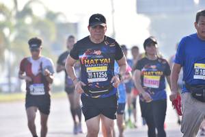 BIB: 11256, 11521
                            <button type="button" onclick="openModal(3747017)" class="btn btn-primary btn-sm float-right btn-popup" data-toggle="modal" data-target=".modal-high-quality">
                        <i class="fas fa-shopping-cart"></i> Add to Cart
                    </button>
                                            <button type="button" onclick="isThisMe(3747017, true)" class="btn btn-success btn-sm float-right btn-popup btn-isme hidden" data-toggle="tooltip" data-placement="bottom" title="นี่คือรูปของคุณใช่ไหม คลิกที่นี่เพื่อเอาเข้าอัลบั้ม">
                        <i class="fas fa-plus"></i> Add to album
                    </button>
                    <button type="button" onclick="isThisMe(3747017, false)" class="btn btn-warning btn-sm float-right btn-popup btn-isnotme hidden">
                        <i class="fas fa-ban"></i> Remove from album
                    </button>