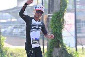 BIB: 210
                            <button type="button" onclick="openModal(3739502)" class="btn btn-primary btn-sm float-right btn-popup" data-toggle="modal" data-target=".modal-high-quality">
                        <i class="fas fa-shopping-cart"></i> Add to Cart
                    </button>
                                            <button type="button" onclick="isThisMe(3739502, true)" class="btn btn-success btn-sm float-right btn-popup btn-isme hidden" data-toggle="tooltip" data-placement="bottom" title="นี่คือรูปของคุณใช่ไหม คลิกที่นี่เพื่อเอาเข้าอัลบั้ม">
                        <i class="fas fa-plus"></i> Add to album
                    </button>
                    <button type="button" onclick="isThisMe(3739502, false)" class="btn btn-warning btn-sm float-right btn-popup btn-isnotme hidden">
                        <i class="fas fa-ban"></i> Remove from album
                    </button>