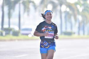 BIB: 22099
                            <button type="button" onclick="openModal(3738943)" class="btn btn-primary btn-sm float-right btn-popup" data-toggle="modal" data-target=".modal-high-quality">
                        <i class="fas fa-shopping-cart"></i> Add to Cart
                    </button>
                                            <button type="button" onclick="isThisMe(3738943, true)" class="btn btn-success btn-sm float-right btn-popup btn-isme hidden" data-toggle="tooltip" data-placement="bottom" title="นี่คือรูปของคุณใช่ไหม คลิกที่นี่เพื่อเอาเข้าอัลบั้ม">
                        <i class="fas fa-plus"></i> Add to album
                    </button>
                    <button type="button" onclick="isThisMe(3738943, false)" class="btn btn-warning btn-sm float-right btn-popup btn-isnotme hidden">
                        <i class="fas fa-ban"></i> Remove from album
                    </button>