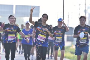 BIB: 10298, 12338, 11783
                            <button type="button" onclick="openModal(3762161)" class="btn btn-primary btn-sm float-right btn-popup" data-toggle="modal" data-target=".modal-high-quality">
                        <i class="fas fa-shopping-cart"></i> Add to Cart
                    </button>
                                            <button type="button" onclick="isThisMe(3762161, true)" class="btn btn-success btn-sm float-right btn-popup btn-isme hidden" data-toggle="tooltip" data-placement="bottom" title="นี่คือรูปของคุณใช่ไหม คลิกที่นี่เพื่อเอาเข้าอัลบั้ม">
                        <i class="fas fa-plus"></i> Add to album
                    </button>
                    <button type="button" onclick="isThisMe(3762161, false)" class="btn btn-warning btn-sm float-right btn-popup btn-isnotme hidden">
                        <i class="fas fa-ban"></i> Remove from album
                    </button>