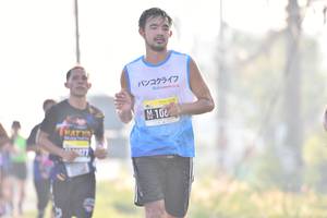 BIB: 100
                            <button type="button" onclick="openModal(3781335)" class="btn btn-primary btn-sm float-right btn-popup" data-toggle="modal" data-target=".modal-high-quality">
                        <i class="fas fa-shopping-cart"></i> Add to Cart
                    </button>
                                            <button type="button" onclick="isThisMe(3781335, true)" class="btn btn-success btn-sm float-right btn-popup btn-isme hidden" data-toggle="tooltip" data-placement="bottom" title="นี่คือรูปของคุณใช่ไหม คลิกที่นี่เพื่อเอาเข้าอัลบั้ม">
                        <i class="fas fa-plus"></i> Add to album
                    </button>
                    <button type="button" onclick="isThisMe(3781335, false)" class="btn btn-warning btn-sm float-right btn-popup btn-isnotme hidden">
                        <i class="fas fa-ban"></i> Remove from album
                    </button>