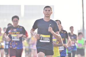 BIB: 104, 10884
                            <button type="button" onclick="openModal(3781353)" class="btn btn-primary btn-sm float-right btn-popup" data-toggle="modal" data-target=".modal-high-quality">
                        <i class="fas fa-shopping-cart"></i> Add to Cart
                    </button>
                                            <button type="button" onclick="isThisMe(3781353, true)" class="btn btn-success btn-sm float-right btn-popup btn-isme hidden" data-toggle="tooltip" data-placement="bottom" title="นี่คือรูปของคุณใช่ไหม คลิกที่นี่เพื่อเอาเข้าอัลบั้ม">
                        <i class="fas fa-plus"></i> Add to album
                    </button>
                    <button type="button" onclick="isThisMe(3781353, false)" class="btn btn-warning btn-sm float-right btn-popup btn-isnotme hidden">
                        <i class="fas fa-ban"></i> Remove from album
                    </button>