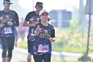 BIB: 22000
                            <button type="button" onclick="openModal(3739334)" class="btn btn-primary btn-sm float-right btn-popup" data-toggle="modal" data-target=".modal-high-quality">
                        <i class="fas fa-shopping-cart"></i> Add to Cart
                    </button>
                                            <button type="button" onclick="isThisMe(3739334, true)" class="btn btn-success btn-sm float-right btn-popup btn-isme hidden" data-toggle="tooltip" data-placement="bottom" title="นี่คือรูปของคุณใช่ไหม คลิกที่นี่เพื่อเอาเข้าอัลบั้ม">
                        <i class="fas fa-plus"></i> Add to album
                    </button>
                    <button type="button" onclick="isThisMe(3739334, false)" class="btn btn-warning btn-sm float-right btn-popup btn-isnotme hidden">
                        <i class="fas fa-ban"></i> Remove from album
                    </button>