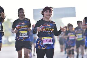 BIB: 201, 1215
                            <button type="button" onclick="openModal(3764712)" class="btn btn-primary btn-sm float-right btn-popup" data-toggle="modal" data-target=".modal-high-quality">
                        <i class="fas fa-shopping-cart"></i> Add to Cart
                    </button>
                                            <button type="button" onclick="isThisMe(3764712, true)" class="btn btn-success btn-sm float-right btn-popup btn-isme hidden" data-toggle="tooltip" data-placement="bottom" title="นี่คือรูปของคุณใช่ไหม คลิกที่นี่เพื่อเอาเข้าอัลบั้ม">
                        <i class="fas fa-plus"></i> Add to album
                    </button>
                    <button type="button" onclick="isThisMe(3764712, false)" class="btn btn-warning btn-sm float-right btn-popup btn-isnotme hidden">
                        <i class="fas fa-ban"></i> Remove from album
                    </button>