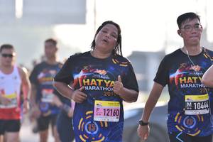 BIB: 201, 104, 12160
                            <button type="button" onclick="openModal(3767177)" class="btn btn-primary btn-sm float-right btn-popup" data-toggle="modal" data-target=".modal-high-quality">
                        <i class="fas fa-shopping-cart"></i> Add to Cart
                    </button>
                                            <button type="button" onclick="isThisMe(3767177, true)" class="btn btn-success btn-sm float-right btn-popup btn-isme hidden" data-toggle="tooltip" data-placement="bottom" title="นี่คือรูปของคุณใช่ไหม คลิกที่นี่เพื่อเอาเข้าอัลบั้ม">
                        <i class="fas fa-plus"></i> Add to album
                    </button>
                    <button type="button" onclick="isThisMe(3767177, false)" class="btn btn-warning btn-sm float-right btn-popup btn-isnotme hidden">
                        <i class="fas fa-ban"></i> Remove from album
                    </button>