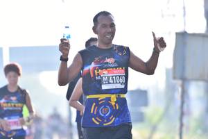 BIB: 41060
                            <button type="button" onclick="openModal(3740746)" class="btn btn-primary btn-sm float-right btn-popup" data-toggle="modal" data-target=".modal-high-quality">
                        <i class="fas fa-shopping-cart"></i> Add to Cart
                    </button>
                                            <button type="button" onclick="isThisMe(3740746, true)" class="btn btn-success btn-sm float-right btn-popup btn-isme hidden" data-toggle="tooltip" data-placement="bottom" title="นี่คือรูปของคุณใช่ไหม คลิกที่นี่เพื่อเอาเข้าอัลบั้ม">
                        <i class="fas fa-plus"></i> Add to album
                    </button>
                    <button type="button" onclick="isThisMe(3740746, false)" class="btn btn-warning btn-sm float-right btn-popup btn-isnotme hidden">
                        <i class="fas fa-ban"></i> Remove from album
                    </button>