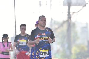 BIB: 201, 11174
                            <button type="button" onclick="openModal(3759191)" class="btn btn-primary btn-sm float-right btn-popup" data-toggle="modal" data-target=".modal-high-quality">
                        <i class="fas fa-shopping-cart"></i> Add to Cart
                    </button>
                                            <button type="button" onclick="isThisMe(3759191, true)" class="btn btn-success btn-sm float-right btn-popup btn-isme hidden" data-toggle="tooltip" data-placement="bottom" title="นี่คือรูปของคุณใช่ไหม คลิกที่นี่เพื่อเอาเข้าอัลบั้ม">
                        <i class="fas fa-plus"></i> Add to album
                    </button>
                    <button type="button" onclick="isThisMe(3759191, false)" class="btn btn-warning btn-sm float-right btn-popup btn-isnotme hidden">
                        <i class="fas fa-ban"></i> Remove from album
                    </button>