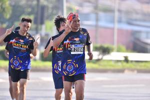 BIB: 21050
                            <button type="button" onclick="openModal(3664988)" class="btn btn-primary btn-sm float-right btn-popup" data-toggle="modal" data-target=".modal-high-quality">
                        <i class="fas fa-shopping-cart"></i> Add to Cart
                    </button>
                                            <button type="button" onclick="isThisMe(3664988, true)" class="btn btn-success btn-sm float-right btn-popup btn-isme hidden" data-toggle="tooltip" data-placement="bottom" title="นี่คือรูปของคุณใช่ไหม คลิกที่นี่เพื่อเอาเข้าอัลบั้ม">
                        <i class="fas fa-plus"></i> Add to album
                    </button>
                    <button type="button" onclick="isThisMe(3664988, false)" class="btn btn-warning btn-sm float-right btn-popup btn-isnotme hidden">
                        <i class="fas fa-ban"></i> Remove from album
                    </button>