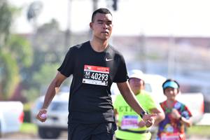 BIB: 40293
                            <button type="button" onclick="openModal(3699728)" class="btn btn-primary btn-sm float-right btn-popup" data-toggle="modal" data-target=".modal-high-quality">
                        <i class="fas fa-shopping-cart"></i> Add to Cart
                    </button>
                                            <button type="button" onclick="isThisMe(3699728, true)" class="btn btn-success btn-sm float-right btn-popup btn-isme hidden" data-toggle="tooltip" data-placement="bottom" title="นี่คือรูปของคุณใช่ไหม คลิกที่นี่เพื่อเอาเข้าอัลบั้ม">
                        <i class="fas fa-plus"></i> Add to album
                    </button>
                    <button type="button" onclick="isThisMe(3699728, false)" class="btn btn-warning btn-sm float-right btn-popup btn-isnotme hidden">
                        <i class="fas fa-ban"></i> Remove from album
                    </button>