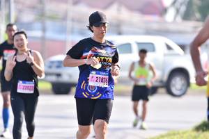 BIB: 21826
                            <button type="button" onclick="openModal(3699534)" class="btn btn-primary btn-sm float-right btn-popup" data-toggle="modal" data-target=".modal-high-quality">
                        <i class="fas fa-shopping-cart"></i> Add to Cart
                    </button>
                                            <button type="button" onclick="isThisMe(3699534, true)" class="btn btn-success btn-sm float-right btn-popup btn-isme hidden" data-toggle="tooltip" data-placement="bottom" title="นี่คือรูปของคุณใช่ไหม คลิกที่นี่เพื่อเอาเข้าอัลบั้ม">
                        <i class="fas fa-plus"></i> Add to album
                    </button>
                    <button type="button" onclick="isThisMe(3699534, false)" class="btn btn-warning btn-sm float-right btn-popup btn-isnotme hidden">
                        <i class="fas fa-ban"></i> Remove from album
                    </button>