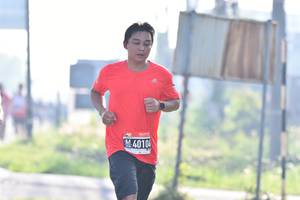 BIB: 4010
                            <button type="button" onclick="openModal(3739267)" class="btn btn-primary btn-sm float-right btn-popup" data-toggle="modal" data-target=".modal-high-quality">
                        <i class="fas fa-shopping-cart"></i> Add to Cart
                    </button>
                                            <button type="button" onclick="isThisMe(3739267, true)" class="btn btn-success btn-sm float-right btn-popup btn-isme hidden" data-toggle="tooltip" data-placement="bottom" title="นี่คือรูปของคุณใช่ไหม คลิกที่นี่เพื่อเอาเข้าอัลบั้ม">
                        <i class="fas fa-plus"></i> Add to album
                    </button>
                    <button type="button" onclick="isThisMe(3739267, false)" class="btn btn-warning btn-sm float-right btn-popup btn-isnotme hidden">
                        <i class="fas fa-ban"></i> Remove from album
                    </button>