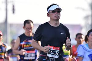 BIB: 40132
                            <button type="button" onclick="openModal(3742023)" class="btn btn-primary btn-sm float-right btn-popup" data-toggle="modal" data-target=".modal-high-quality">
                        <i class="fas fa-shopping-cart"></i> Add to Cart
                    </button>
                                            <button type="button" onclick="isThisMe(3742023, true)" class="btn btn-success btn-sm float-right btn-popup btn-isme hidden" data-toggle="tooltip" data-placement="bottom" title="นี่คือรูปของคุณใช่ไหม คลิกที่นี่เพื่อเอาเข้าอัลบั้ม">
                        <i class="fas fa-plus"></i> Add to album
                    </button>
                    <button type="button" onclick="isThisMe(3742023, false)" class="btn btn-warning btn-sm float-right btn-popup btn-isnotme hidden">
                        <i class="fas fa-ban"></i> Remove from album
                    </button>