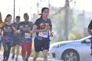 BIB: 04002
                            <button type="button" onclick="openModal(3762339)" class="btn btn-primary btn-sm float-right btn-popup" data-toggle="modal" data-target=".modal-high-quality">
                        <i class="fas fa-shopping-cart"></i> Add to Cart
                    </button>
                                            <button type="button" onclick="isThisMe(3762339, true)" class="btn btn-success btn-sm float-right btn-popup btn-isme hidden" data-toggle="tooltip" data-placement="bottom" title="นี่คือรูปของคุณใช่ไหม คลิกที่นี่เพื่อเอาเข้าอัลบั้ม">
                        <i class="fas fa-plus"></i> Add to album
                    </button>
                    <button type="button" onclick="isThisMe(3762339, false)" class="btn btn-warning btn-sm float-right btn-popup btn-isnotme hidden">
                        <i class="fas fa-ban"></i> Remove from album
                    </button>