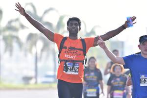 BIB: 275
                            <button type="button" onclick="openModal(3750525)" class="btn btn-primary btn-sm float-right btn-popup" data-toggle="modal" data-target=".modal-high-quality">
                        <i class="fas fa-shopping-cart"></i> Add to Cart
                    </button>
                                            <button type="button" onclick="isThisMe(3750525, true)" class="btn btn-success btn-sm float-right btn-popup btn-isme hidden" data-toggle="tooltip" data-placement="bottom" title="นี่คือรูปของคุณใช่ไหม คลิกที่นี่เพื่อเอาเข้าอัลบั้ม">
                        <i class="fas fa-plus"></i> Add to album
                    </button>
                    <button type="button" onclick="isThisMe(3750525, false)" class="btn btn-warning btn-sm float-right btn-popup btn-isnotme hidden">
                        <i class="fas fa-ban"></i> Remove from album
                    </button>