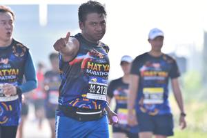 BIB: 212
                            <button type="button" onclick="openModal(3739234)" class="btn btn-primary btn-sm float-right btn-popup" data-toggle="modal" data-target=".modal-high-quality">
                        <i class="fas fa-shopping-cart"></i> Add to Cart
                    </button>
                                            <button type="button" onclick="isThisMe(3739234, true)" class="btn btn-success btn-sm float-right btn-popup btn-isme hidden" data-toggle="tooltip" data-placement="bottom" title="นี่คือรูปของคุณใช่ไหม คลิกที่นี่เพื่อเอาเข้าอัลบั้ม">
                        <i class="fas fa-plus"></i> Add to album
                    </button>
                    <button type="button" onclick="isThisMe(3739234, false)" class="btn btn-warning btn-sm float-right btn-popup btn-isnotme hidden">
                        <i class="fas fa-ban"></i> Remove from album
                    </button>