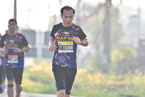 BIB: 10308
                            <button type="button" onclick="openModal(3781462)" class="btn btn-primary btn-sm float-right btn-popup" data-toggle="modal" data-target=".modal-high-quality">
                        <i class="fas fa-shopping-cart"></i> Add to Cart
                    </button>
                                            <button type="button" onclick="isThisMe(3781462, true)" class="btn btn-success btn-sm float-right btn-popup btn-isme hidden" data-toggle="tooltip" data-placement="bottom" title="นี่คือรูปของคุณใช่ไหม คลิกที่นี่เพื่อเอาเข้าอัลบั้ม">
                        <i class="fas fa-plus"></i> Add to album
                    </button>
                    <button type="button" onclick="isThisMe(3781462, false)" class="btn btn-warning btn-sm float-right btn-popup btn-isnotme hidden">
                        <i class="fas fa-ban"></i> Remove from album
                    </button>