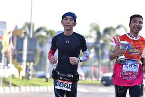 BIB: 041562, 41211
                            <button type="button" onclick="openModal(3662149)" class="btn btn-primary btn-sm float-right btn-popup" data-toggle="modal" data-target=".modal-high-quality">
                        <i class="fas fa-shopping-cart"></i> Add to Cart
                    </button>
                                            <button type="button" onclick="isThisMe(3662149, true)" class="btn btn-success btn-sm float-right btn-popup btn-isme hidden" data-toggle="tooltip" data-placement="bottom" title="นี่คือรูปของคุณใช่ไหม คลิกที่นี่เพื่อเอาเข้าอัลบั้ม">
                        <i class="fas fa-plus"></i> Add to album
                    </button>
                    <button type="button" onclick="isThisMe(3662149, false)" class="btn btn-warning btn-sm float-right btn-popup btn-isnotme hidden">
                        <i class="fas fa-ban"></i> Remove from album
                    </button>