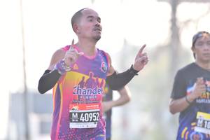 BIB: 4095
                            <button type="button" onclick="openModal(3780983)" class="btn btn-primary btn-sm float-right btn-popup" data-toggle="modal" data-target=".modal-high-quality">
                        <i class="fas fa-shopping-cart"></i> Add to Cart
                    </button>
                                            <button type="button" onclick="isThisMe(3780983, true)" class="btn btn-success btn-sm float-right btn-popup btn-isme hidden" data-toggle="tooltip" data-placement="bottom" title="นี่คือรูปของคุณใช่ไหม คลิกที่นี่เพื่อเอาเข้าอัลบั้ม">
                        <i class="fas fa-plus"></i> Add to album
                    </button>
                    <button type="button" onclick="isThisMe(3780983, false)" class="btn btn-warning btn-sm float-right btn-popup btn-isnotme hidden">
                        <i class="fas fa-ban"></i> Remove from album
                    </button>