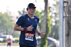 BIB: 40816, 
                            <button type="button" onclick="openModal(3702751)" class="btn btn-primary btn-sm float-right btn-popup" data-toggle="modal" data-target=".modal-high-quality">
                        <i class="fas fa-shopping-cart"></i> Add to Cart
                    </button>
                                            <button type="button" onclick="isThisMe(3702751, true)" class="btn btn-success btn-sm float-right btn-popup btn-isme hidden" data-toggle="tooltip" data-placement="bottom" title="นี่คือรูปของคุณใช่ไหม คลิกที่นี่เพื่อเอาเข้าอัลบั้ม">
                        <i class="fas fa-plus"></i> Add to album
                    </button>
                    <button type="button" onclick="isThisMe(3702751, false)" class="btn btn-warning btn-sm float-right btn-popup btn-isnotme hidden">
                        <i class="fas fa-ban"></i> Remove from album
                    </button>