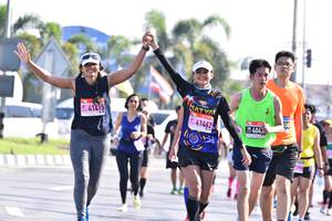 BIB: 4043, 41462
                            <button type="button" onclick="openModal(3691417)" class="btn btn-primary btn-sm float-right btn-popup" data-toggle="modal" data-target=".modal-high-quality">
                        <i class="fas fa-shopping-cart"></i> Add to Cart
                    </button>
                                            <button type="button" onclick="isThisMe(3691417, true)" class="btn btn-success btn-sm float-right btn-popup btn-isme hidden" data-toggle="tooltip" data-placement="bottom" title="นี่คือรูปของคุณใช่ไหม คลิกที่นี่เพื่อเอาเข้าอัลบั้ม">
                        <i class="fas fa-plus"></i> Add to album
                    </button>
                    <button type="button" onclick="isThisMe(3691417, false)" class="btn btn-warning btn-sm float-right btn-popup btn-isnotme hidden">
                        <i class="fas fa-ban"></i> Remove from album
                    </button>