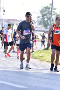 BIB: 412, 21816
                            <button type="button" onclick="openModal(3692653)" class="btn btn-primary btn-sm float-right btn-popup" data-toggle="modal" data-target=".modal-high-quality">
                        <i class="fas fa-shopping-cart"></i> Add to Cart
                    </button>
                                            <button type="button" onclick="isThisMe(3692653, true)" class="btn btn-success btn-sm float-right btn-popup btn-isme hidden" data-toggle="tooltip" data-placement="bottom" title="นี่คือรูปของคุณใช่ไหม คลิกที่นี่เพื่อเอาเข้าอัลบั้ม">
                        <i class="fas fa-plus"></i> Add to album
                    </button>
                    <button type="button" onclick="isThisMe(3692653, false)" class="btn btn-warning btn-sm float-right btn-popup btn-isnotme hidden">
                        <i class="fas fa-ban"></i> Remove from album
                    </button>