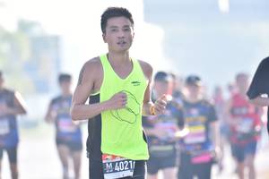 BIB: 4021
                            <button type="button" onclick="openModal(3754523)" class="btn btn-primary btn-sm float-right btn-popup" data-toggle="modal" data-target=".modal-high-quality">
                        <i class="fas fa-shopping-cart"></i> Add to Cart
                    </button>
                                            <button type="button" onclick="isThisMe(3754523, true)" class="btn btn-success btn-sm float-right btn-popup btn-isme hidden" data-toggle="tooltip" data-placement="bottom" title="นี่คือรูปของคุณใช่ไหม คลิกที่นี่เพื่อเอาเข้าอัลบั้ม">
                        <i class="fas fa-plus"></i> Add to album
                    </button>
                    <button type="button" onclick="isThisMe(3754523, false)" class="btn btn-warning btn-sm float-right btn-popup btn-isnotme hidden">
                        <i class="fas fa-ban"></i> Remove from album
                    </button>