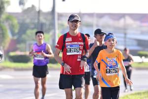 BIB: 20670
                            <button type="button" onclick="openModal(3663973)" class="btn btn-primary btn-sm float-right btn-popup" data-toggle="modal" data-target=".modal-high-quality">
                        <i class="fas fa-shopping-cart"></i> Add to Cart
                    </button>
                                            <button type="button" onclick="isThisMe(3663973, true)" class="btn btn-success btn-sm float-right btn-popup btn-isme hidden" data-toggle="tooltip" data-placement="bottom" title="นี่คือรูปของคุณใช่ไหม คลิกที่นี่เพื่อเอาเข้าอัลบั้ม">
                        <i class="fas fa-plus"></i> Add to album
                    </button>
                    <button type="button" onclick="isThisMe(3663973, false)" class="btn btn-warning btn-sm float-right btn-popup btn-isnotme hidden">
                        <i class="fas fa-ban"></i> Remove from album
                    </button>