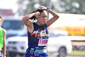 BIB: 2230
                            <button type="button" onclick="openModal(3700109)" class="btn btn-primary btn-sm float-right btn-popup" data-toggle="modal" data-target=".modal-high-quality">
                        <i class="fas fa-shopping-cart"></i> Add to Cart
                    </button>
                                            <button type="button" onclick="isThisMe(3700109, true)" class="btn btn-success btn-sm float-right btn-popup btn-isme hidden" data-toggle="tooltip" data-placement="bottom" title="นี่คือรูปของคุณใช่ไหม คลิกที่นี่เพื่อเอาเข้าอัลบั้ม">
                        <i class="fas fa-plus"></i> Add to album
                    </button>
                    <button type="button" onclick="isThisMe(3700109, false)" class="btn btn-warning btn-sm float-right btn-popup btn-isnotme hidden">
                        <i class="fas fa-ban"></i> Remove from album
                    </button>