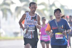 BIB: 100, 20027, 11615
                            <button type="button" onclick="openModal(3751437)" class="btn btn-primary btn-sm float-right btn-popup" data-toggle="modal" data-target=".modal-high-quality">
                        <i class="fas fa-shopping-cart"></i> Add to Cart
                    </button>
                                            <button type="button" onclick="isThisMe(3751437, true)" class="btn btn-success btn-sm float-right btn-popup btn-isme hidden" data-toggle="tooltip" data-placement="bottom" title="นี่คือรูปของคุณใช่ไหม คลิกที่นี่เพื่อเอาเข้าอัลบั้ม">
                        <i class="fas fa-plus"></i> Add to album
                    </button>
                    <button type="button" onclick="isThisMe(3751437, false)" class="btn btn-warning btn-sm float-right btn-popup btn-isnotme hidden">
                        <i class="fas fa-ban"></i> Remove from album
                    </button>