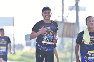 BIB: 21194
                            <button type="button" onclick="openModal(3753067)" class="btn btn-primary btn-sm float-right btn-popup" data-toggle="modal" data-target=".modal-high-quality">
                        <i class="fas fa-shopping-cart"></i> Add to Cart
                    </button>
                                            <button type="button" onclick="isThisMe(3753067, true)" class="btn btn-success btn-sm float-right btn-popup btn-isme hidden" data-toggle="tooltip" data-placement="bottom" title="นี่คือรูปของคุณใช่ไหม คลิกที่นี่เพื่อเอาเข้าอัลบั้ม">
                        <i class="fas fa-plus"></i> Add to album
                    </button>
                    <button type="button" onclick="isThisMe(3753067, false)" class="btn btn-warning btn-sm float-right btn-popup btn-isnotme hidden">
                        <i class="fas fa-ban"></i> Remove from album
                    </button>