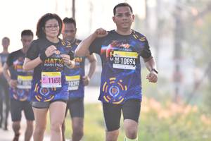 BIB: 10894, 11658
                            <button type="button" onclick="openModal(3779775)" class="btn btn-primary btn-sm float-right btn-popup" data-toggle="modal" data-target=".modal-high-quality">
                        <i class="fas fa-shopping-cart"></i> Add to Cart
                    </button>
                                            <button type="button" onclick="isThisMe(3779775, true)" class="btn btn-success btn-sm float-right btn-popup btn-isme hidden" data-toggle="tooltip" data-placement="bottom" title="นี่คือรูปของคุณใช่ไหม คลิกที่นี่เพื่อเอาเข้าอัลบั้ม">
                        <i class="fas fa-plus"></i> Add to album
                    </button>
                    <button type="button" onclick="isThisMe(3779775, false)" class="btn btn-warning btn-sm float-right btn-popup btn-isnotme hidden">
                        <i class="fas fa-ban"></i> Remove from album
                    </button>