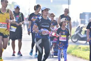 BIB: 440935, 1184
                            <button type="button" onclick="openModal(3754371)" class="btn btn-primary btn-sm float-right btn-popup" data-toggle="modal" data-target=".modal-high-quality">
                        <i class="fas fa-shopping-cart"></i> Add to Cart
                    </button>
                                            <button type="button" onclick="isThisMe(3754371, true)" class="btn btn-success btn-sm float-right btn-popup btn-isme hidden" data-toggle="tooltip" data-placement="bottom" title="นี่คือรูปของคุณใช่ไหม คลิกที่นี่เพื่อเอาเข้าอัลบั้ม">
                        <i class="fas fa-plus"></i> Add to album
                    </button>
                    <button type="button" onclick="isThisMe(3754371, false)" class="btn btn-warning btn-sm float-right btn-popup btn-isnotme hidden">
                        <i class="fas fa-ban"></i> Remove from album
                    </button>