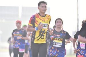 BIB: 0526, 10768
                            <button type="button" onclick="openModal(3781390)" class="btn btn-primary btn-sm float-right btn-popup" data-toggle="modal" data-target=".modal-high-quality">
                        <i class="fas fa-shopping-cart"></i> Add to Cart
                    </button>
                                            <button type="button" onclick="isThisMe(3781390, true)" class="btn btn-success btn-sm float-right btn-popup btn-isme hidden" data-toggle="tooltip" data-placement="bottom" title="นี่คือรูปของคุณใช่ไหม คลิกที่นี่เพื่อเอาเข้าอัลบั้ม">
                        <i class="fas fa-plus"></i> Add to album
                    </button>
                    <button type="button" onclick="isThisMe(3781390, false)" class="btn btn-warning btn-sm float-right btn-popup btn-isnotme hidden">
                        <i class="fas fa-ban"></i> Remove from album
                    </button>