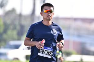 BIB: 201
                            <button type="button" onclick="openModal(3697729)" class="btn btn-primary btn-sm float-right btn-popup" data-toggle="modal" data-target=".modal-high-quality">
                        <i class="fas fa-shopping-cart"></i> Add to Cart
                    </button>
                                            <button type="button" onclick="isThisMe(3697729, true)" class="btn btn-success btn-sm float-right btn-popup btn-isme hidden" data-toggle="tooltip" data-placement="bottom" title="นี่คือรูปของคุณใช่ไหม คลิกที่นี่เพื่อเอาเข้าอัลบั้ม">
                        <i class="fas fa-plus"></i> Add to album
                    </button>
                    <button type="button" onclick="isThisMe(3697729, false)" class="btn btn-warning btn-sm float-right btn-popup btn-isnotme hidden">
                        <i class="fas fa-ban"></i> Remove from album
                    </button>