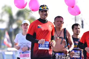 BIB: 300, 22512, 21348, 
                            <button type="button" onclick="openModal(3672511)" class="btn btn-primary btn-sm float-right btn-popup" data-toggle="modal" data-target=".modal-high-quality">
                        <i class="fas fa-shopping-cart"></i> Add to Cart
                    </button>
                                            <button type="button" onclick="isThisMe(3672511, true)" class="btn btn-success btn-sm float-right btn-popup btn-isme hidden" data-toggle="tooltip" data-placement="bottom" title="นี่คือรูปของคุณใช่ไหม คลิกที่นี่เพื่อเอาเข้าอัลบั้ม">
                        <i class="fas fa-plus"></i> Add to album
                    </button>
                    <button type="button" onclick="isThisMe(3672511, false)" class="btn btn-warning btn-sm float-right btn-popup btn-isnotme hidden">
                        <i class="fas fa-ban"></i> Remove from album
                    </button>