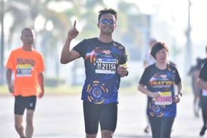 BIB: 21154
                            <button type="button" onclick="openModal(3750956)" class="btn btn-primary btn-sm float-right btn-popup" data-toggle="modal" data-target=".modal-high-quality">
                        <i class="fas fa-shopping-cart"></i> Add to Cart
                    </button>
                                            <button type="button" onclick="isThisMe(3750956, true)" class="btn btn-success btn-sm float-right btn-popup btn-isme hidden" data-toggle="tooltip" data-placement="bottom" title="นี่คือรูปของคุณใช่ไหม คลิกที่นี่เพื่อเอาเข้าอัลบั้ม">
                        <i class="fas fa-plus"></i> Add to album
                    </button>
                    <button type="button" onclick="isThisMe(3750956, false)" class="btn btn-warning btn-sm float-right btn-popup btn-isnotme hidden">
                        <i class="fas fa-ban"></i> Remove from album
                    </button>