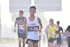 BIB: 0918
                            <button type="button" onclick="openModal(3780693)" class="btn btn-primary btn-sm float-right btn-popup" data-toggle="modal" data-target=".modal-high-quality">
                        <i class="fas fa-shopping-cart"></i> Add to Cart
                    </button>
                                            <button type="button" onclick="isThisMe(3780693, true)" class="btn btn-success btn-sm float-right btn-popup btn-isme hidden" data-toggle="tooltip" data-placement="bottom" title="นี่คือรูปของคุณใช่ไหม คลิกที่นี่เพื่อเอาเข้าอัลบั้ม">
                        <i class="fas fa-plus"></i> Add to album
                    </button>
                    <button type="button" onclick="isThisMe(3780693, false)" class="btn btn-warning btn-sm float-right btn-popup btn-isnotme hidden">
                        <i class="fas fa-ban"></i> Remove from album
                    </button>