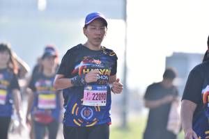 BIB: 22090
                            <button type="button" onclick="openModal(3754239)" class="btn btn-primary btn-sm float-right btn-popup" data-toggle="modal" data-target=".modal-high-quality">
                        <i class="fas fa-shopping-cart"></i> Add to Cart
                    </button>
                                            <button type="button" onclick="isThisMe(3754239, true)" class="btn btn-success btn-sm float-right btn-popup btn-isme hidden" data-toggle="tooltip" data-placement="bottom" title="นี่คือรูปของคุณใช่ไหม คลิกที่นี่เพื่อเอาเข้าอัลบั้ม">
                        <i class="fas fa-plus"></i> Add to album
                    </button>
                    <button type="button" onclick="isThisMe(3754239, false)" class="btn btn-warning btn-sm float-right btn-popup btn-isnotme hidden">
                        <i class="fas fa-ban"></i> Remove from album
                    </button>